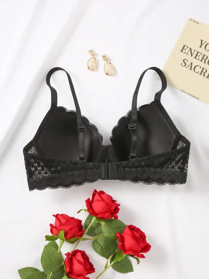 Classic Solid Push Up Bra with Lace Design - Image 2