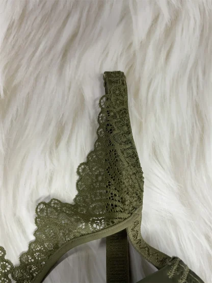 Chic Lace Push Up Bra with Underwire - Image 10