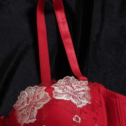 Chic Push Up Bra with Embroidered Floral - Image 6