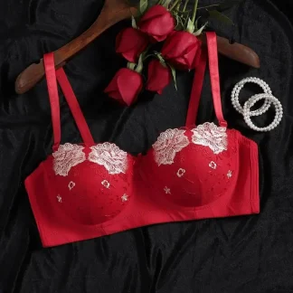 Chic Push Up Bra with Embroidered Floral