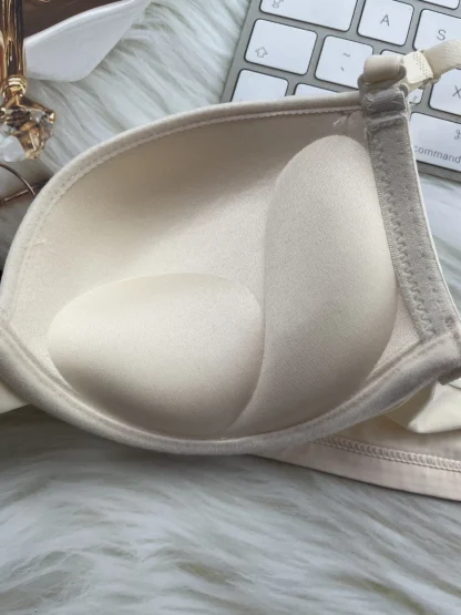 Full Support Bra with Push Up Design - Image 3