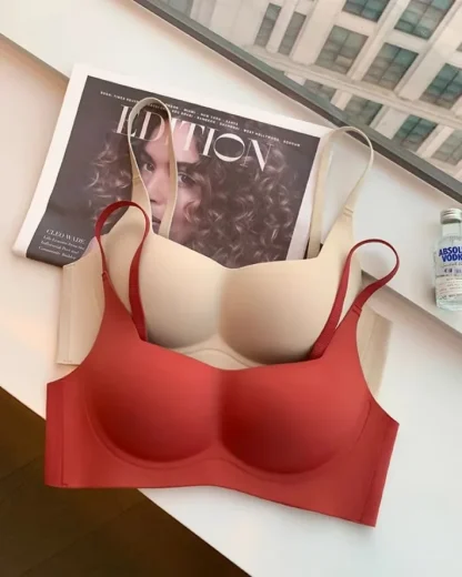 Seamless Solid Color Bra with Wireless Design - Image 7