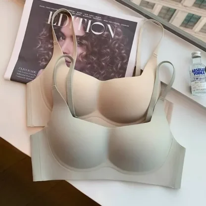 Seamless Solid Color Bra with Wireless Design - Image 6