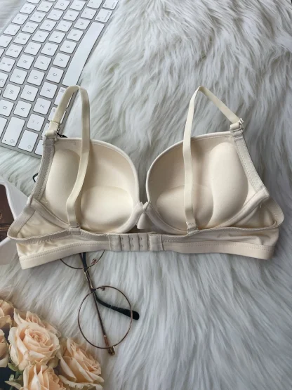 Full Support Bra with Push Up Design - Image 2