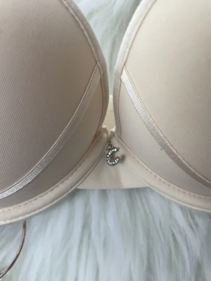 Full Support Bra with Push Up Design - Image 7