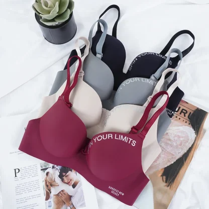 Soft Push Up Bra with V-neckline - Image 2